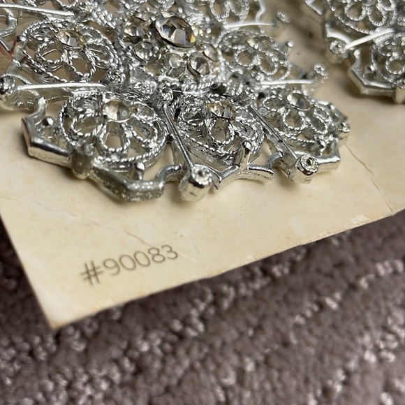 Vintage Tip Toe Shoe Accents clip on accessories - Picture 6 of 6